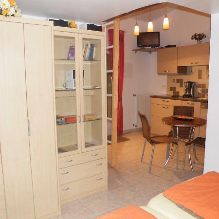 Villa Liamone Studio Fuer 3 Personen , 400 M Vom Strand, Pool, Klimaanlage Сагон Экстерьер фото